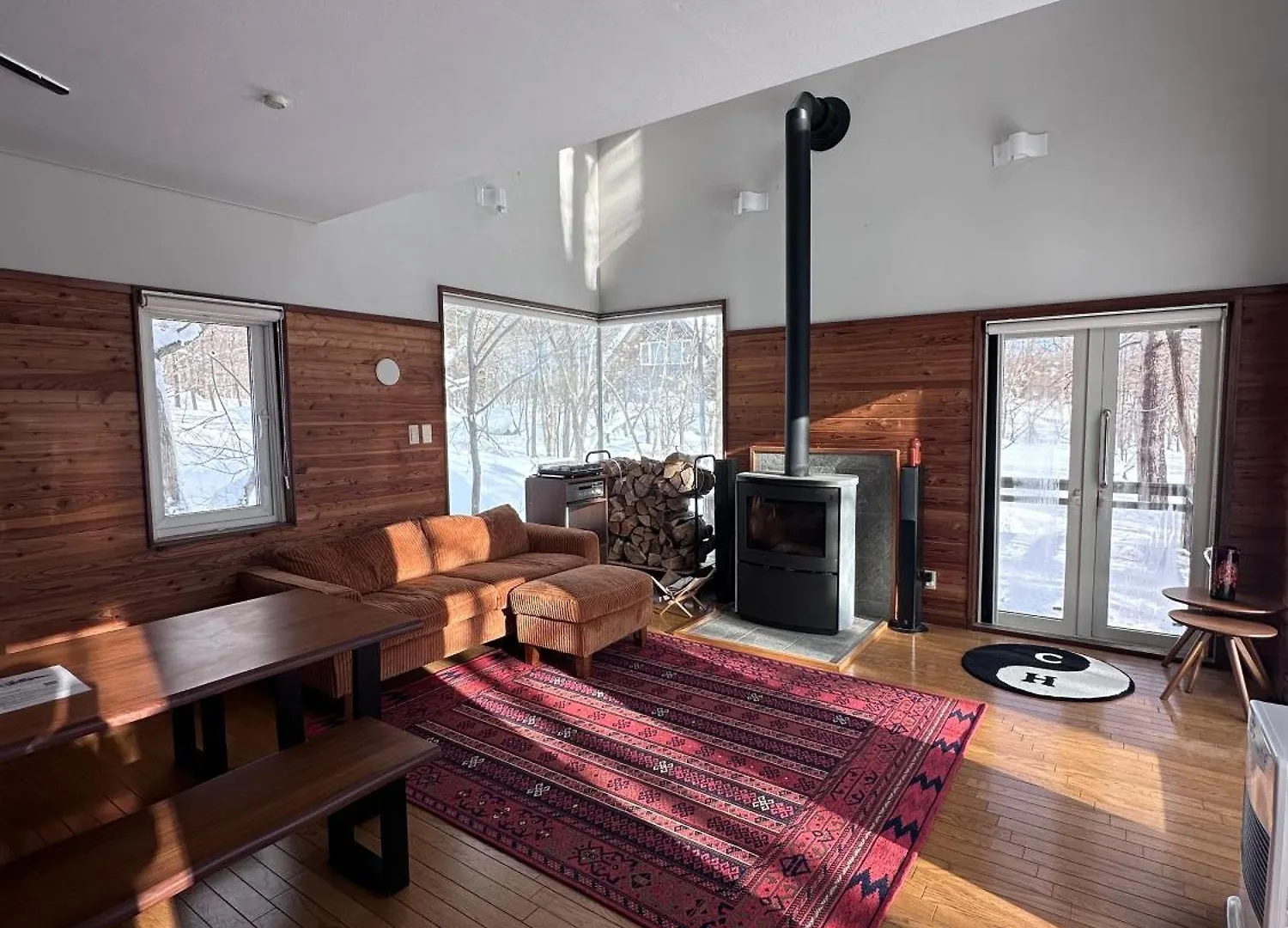 Dan Niseko こだわりの薪ストーブで暖かな時間を Villa Japón